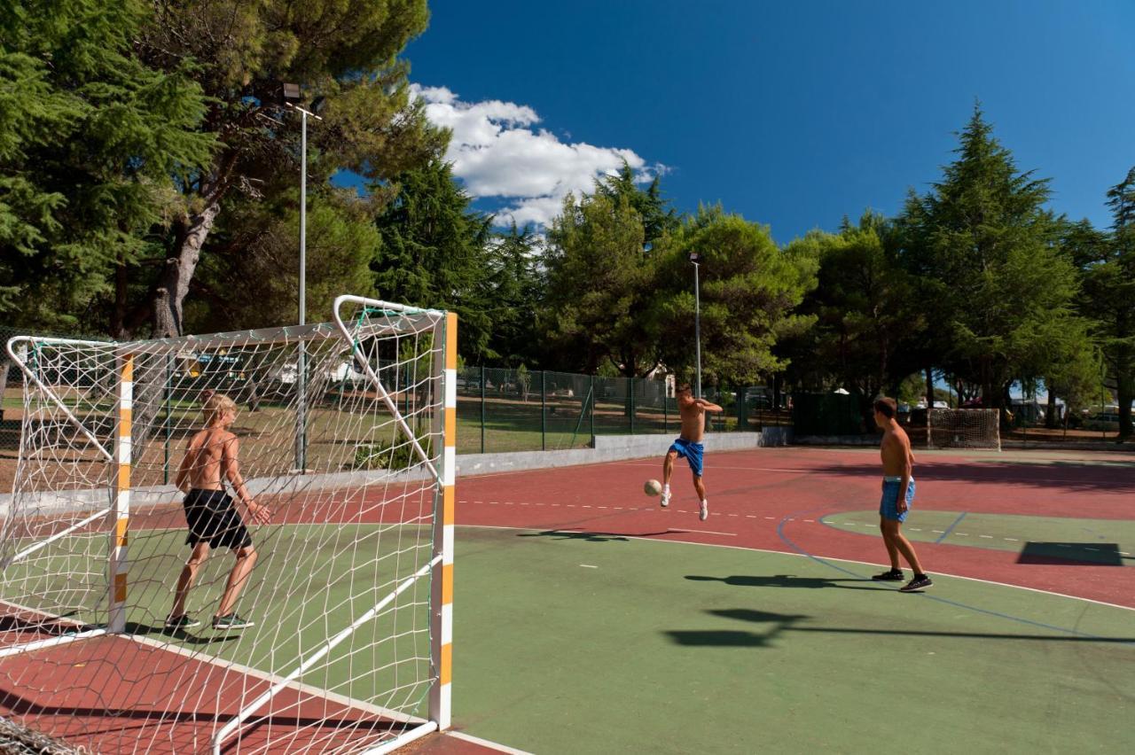 Maistra Camping Koversada Uncovered Naturist Mobile Homes Vrsar Exteriör bild