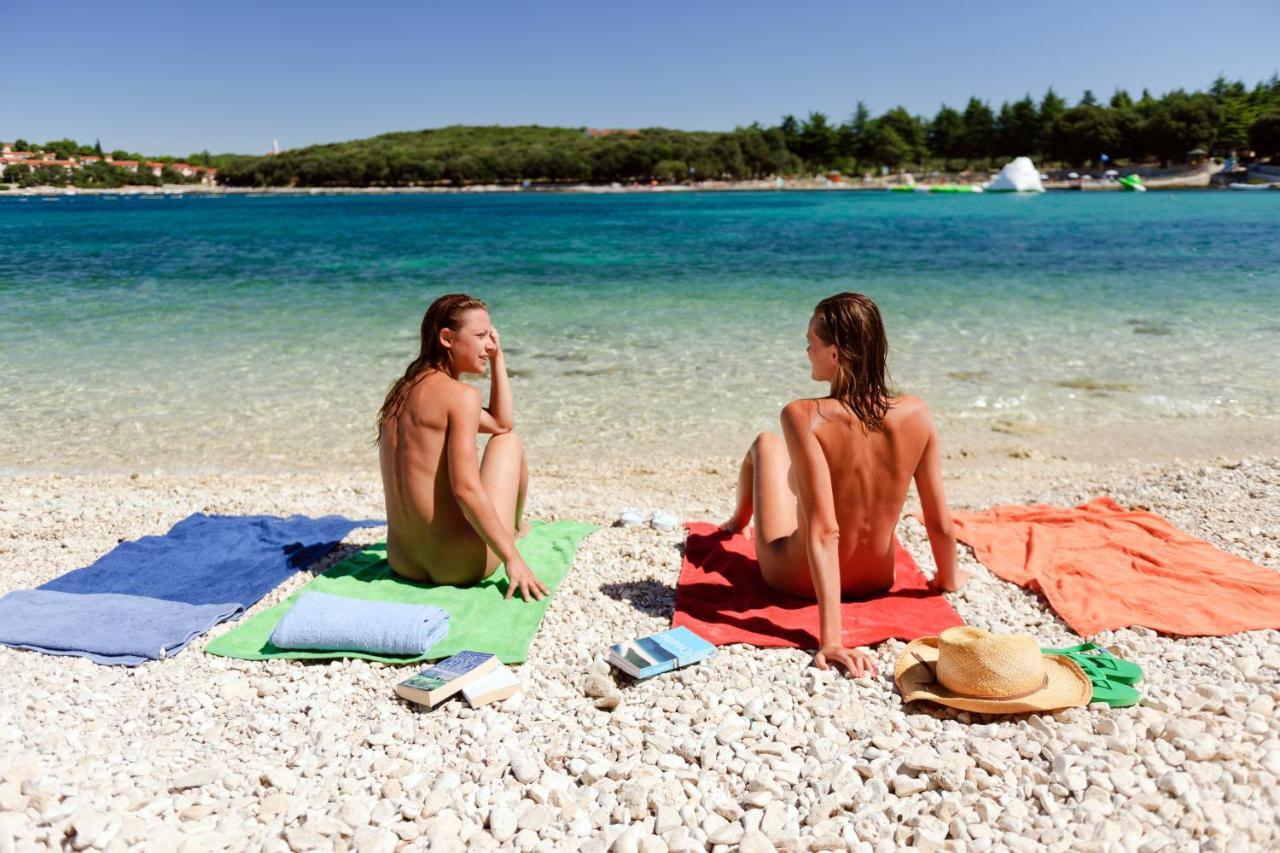 Maistra Camping Koversada Uncovered Naturist Mobile Homes Vrsar Exteriör bild